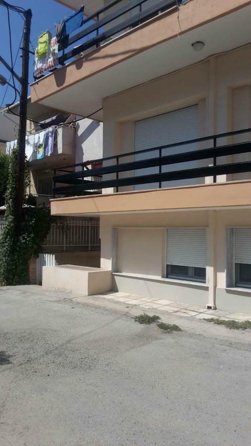 Apartment By The Beach Neo Epivates Exterior photo
